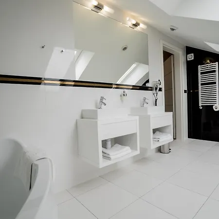 Aleksandria Hotel 3*