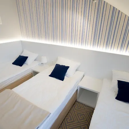 Hotel Aleksandria 3*