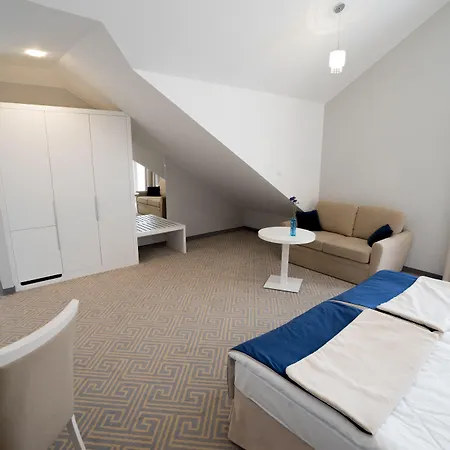 Aleksandria Hotell 3*