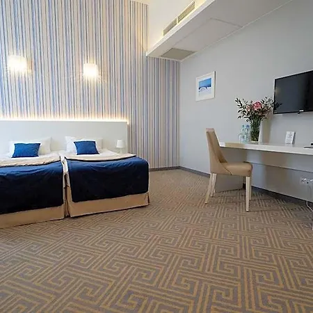 فندق Aleksandria 3*