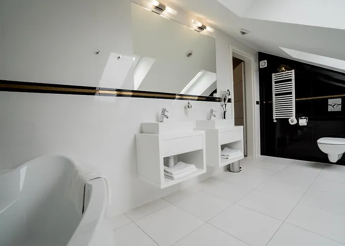 Aleksandria Hotel 3*